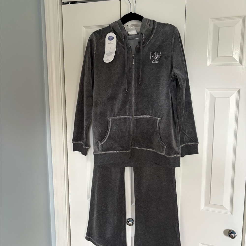DG2 by Diane Gilman Gray Hoodie and Pants Set - Price Drop from $25